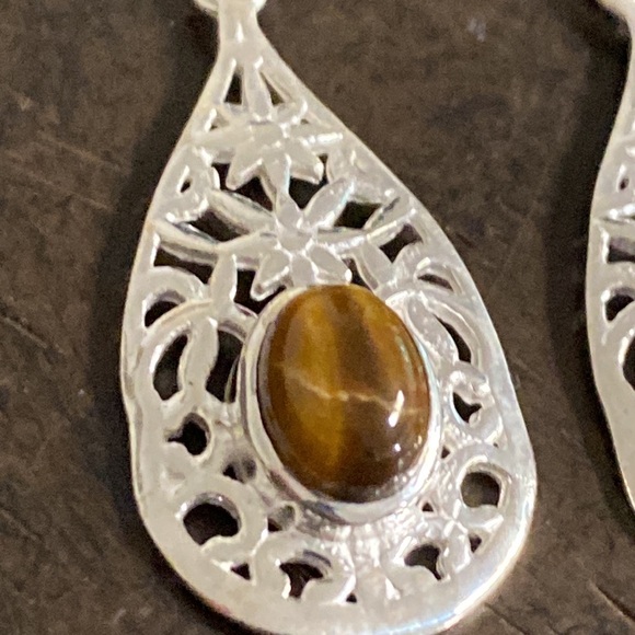 Sterling Silver Tiger Eye Pierced earrings - Picture 2 of 4